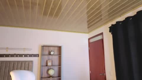 renaxi_smith online show from March 2026 07:27:01 PM