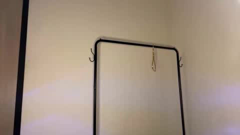 Kira online show from October 2025 10:43:02 AM