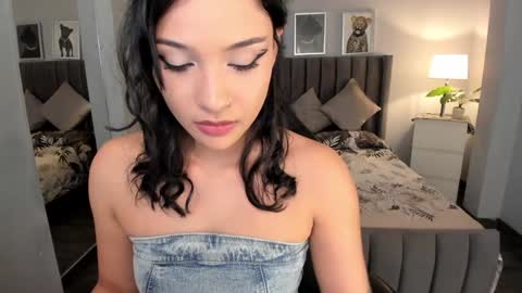 Renee Shelby online show from January 2025 03:51:01 PM