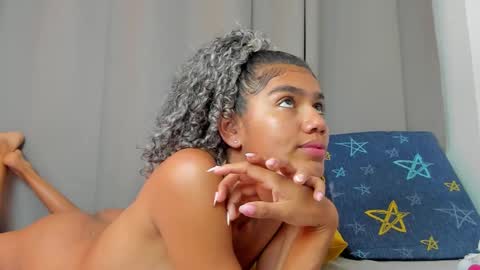 Snapshot of rennatta_sx chatting on December 2024 02:05:02 PM Renata online show from December 2024 02:05:02 PM