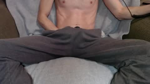 Snapshot of renolp416 chatting on January 2026 05:00:01 AM renolp416 online show from January 2026 05:00:01 AM