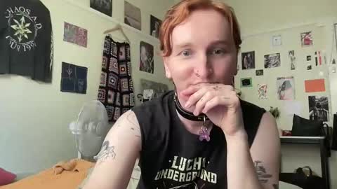 Snapshot of repulsiveangel chatting on March 2026 04:39:01 AM bambi online show from March 2026 04:39:01 AM