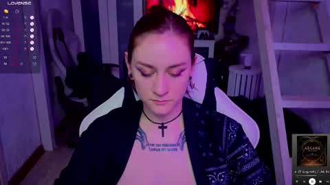 Rie online show from November 2025 09:09:01 AM