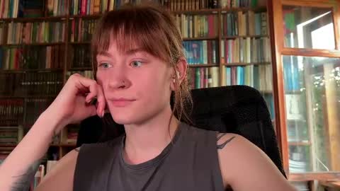 Rie online show from May 2026 04:06:01 AM