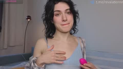 Ewiwi online show from February 2026 12:38:01 PM