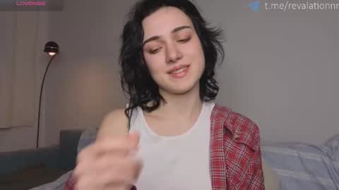 Ewiwi online show from March 2026 04:46:01 PM