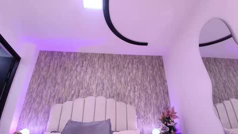 REVEN online show from November 2025 03:20:02 AM