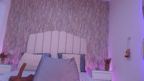 Snapshot of reven_lilith chatting on May 2026 03:46:01 AM REVEN online show from May 2026 03:46:01 AM