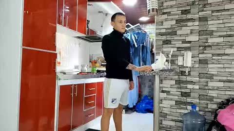 reymasterhot online show from February 2026 02:37:01 PM