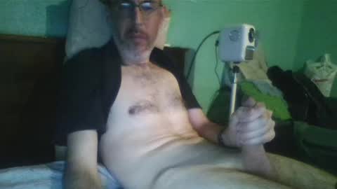 reyes_albert2006 online show from December 2024 03:47:02 AM