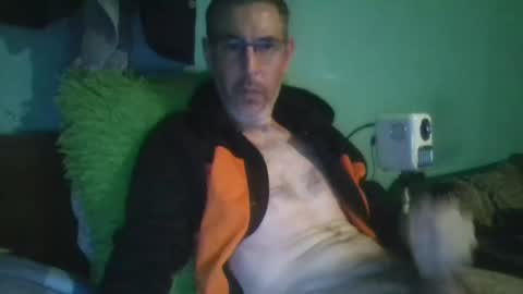 reyes_albert2006 online show from November 2025 11:29:01 AM