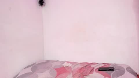 reylatino24 online show from February 2026 01:26:01 AM