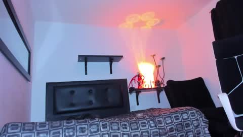 ROBERTA online show from March 2025 10:41:02 PM