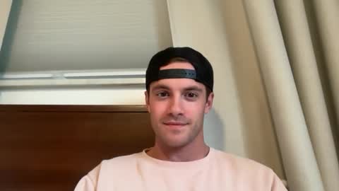 Snapshot of rguy114 chatting on April 2026 11:21:02 PM Ryan online show from April 2026 11:21:02 PM