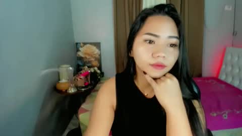 Snapshot of rhea_xoxo chatting on February 2026 12:25:02 AM rhea online show from February 2026 12:25:02 AM