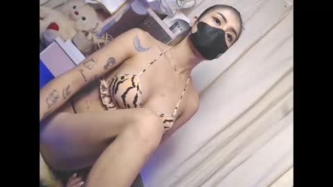 rhiann0 online show from November 2025 08:57:01 AM