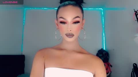 Snapshot of riannagarcia_ chatting on November 2025 04:32:02 AM Rianna Garcia online show from November 2025 04:32:02 AM