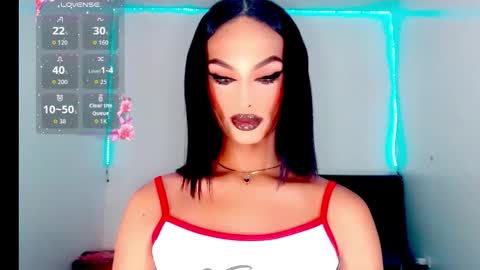 Snapshot of riannagarcia_ chatting on December 2025 10:58:01 PM Rianna Garcia online show from December 2025 10:58:01 PM