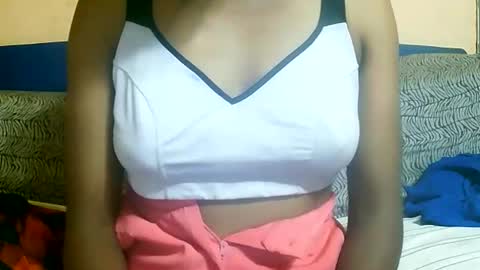 ricah_bellah online show from February 2026 07:26:01 AM