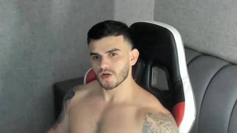 ricardogonzalez666 online show from March 2025 02:19:02 AM