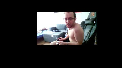 Snapshot of ricciardio chatting on April 2026 06:25:02 AM ricciardio online show from April 2026 06:25:02 AM