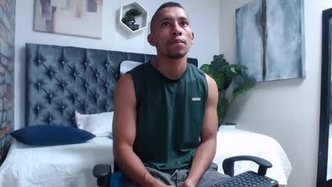 Snapshot of richar_voller chatting on April 2026 11:23:01 AM richar_voller online show from April 2026 11:23:01 AM