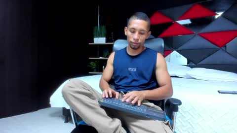 Snapshot of richar_voller chatting on May 2026 11:37:01 AM richar_voller online show from May 2026 11:37:01 AM