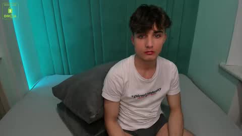 Richard online show from December 2025 03:32:02 PM