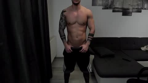 Snapshot of richarddarell chatting on February 2025 05:51:02 AM RichardDarell online show from February 2025 05:51:02 AM