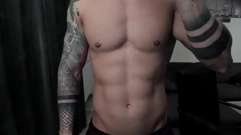 Snapshot of richarddarell chatting on February 2025 05:36:01 AM RichardDarell online show from February 2025 05:36:01 AM