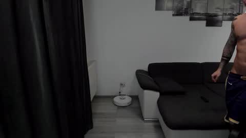 Snapshot of richarddarell chatting on February 2025 06:43:01 AM RichardDarell online show from February 2025 06:43:01 AM