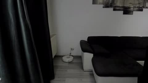 Snapshot of richarddarell chatting on September 2025 04:56:01 AM RichardDarell online show from September 2025 04:56:01 AM