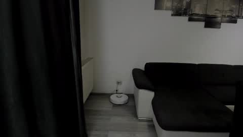 RichardDarell online show from May 2026 05:01:02 AM
