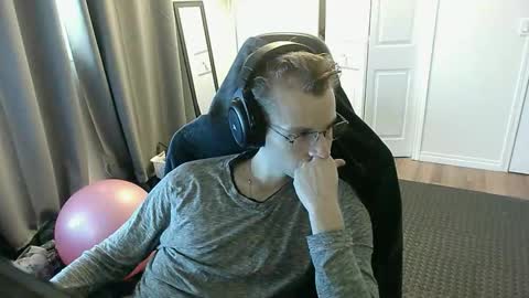 Snapshot of rickgosling chatting on December 2025 04:24:01 PM rickgosling online show from December 2025 04:24:01 PM