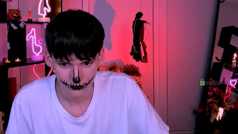 Rico online show from October 2025 08:13:02 PM