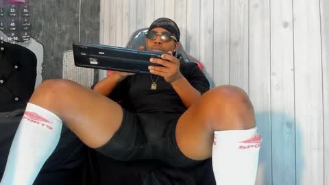 Snapshot of ricobrown777 chatting on January 2025 03:44:01 AM RicoBrowm online show from January 2025 03:44:01 AM