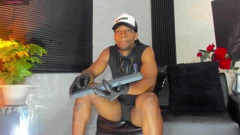 Snapshot of ricobrown777 chatting on September 2025 04:01:02 AM RicoBrowm online show from September 2025 04:01:02 AM