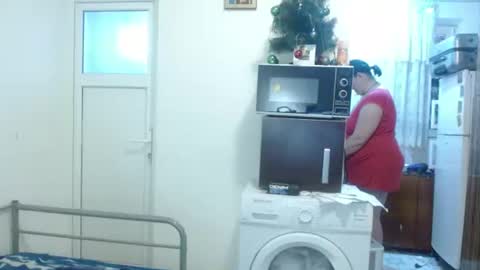 Snapshot of ridemerafsuzana chatting on January 2025 01:52:01 PM Ridemeraf online show from January 2025 01:52:01 PM