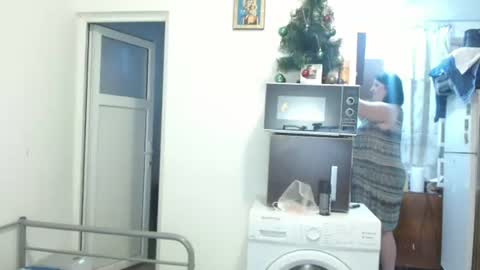 Snapshot of ridemerafsuzana chatting on January 2025 03:00:01 PM Ridemeraf online show from January 2025 03:00:01 PM