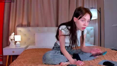 rihanna_walker online show from September 2025 01:38:01 AM