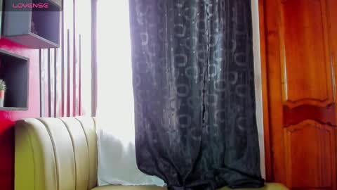 Snapshot of rihannagil chatting on December 2024 08:14:02 PM rihanna online show from December 2024 08:14:02 PM