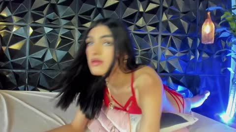 Snapshot of rihannagil chatting on January 2025 09:20:01 PM rihanna online show from January 2025 09:20:01 PM