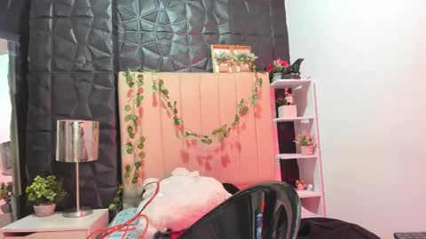 RIHONNA online show from April 2026 01:21:02 AM