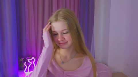 Rina online show from October 2025 09:11:01 PM