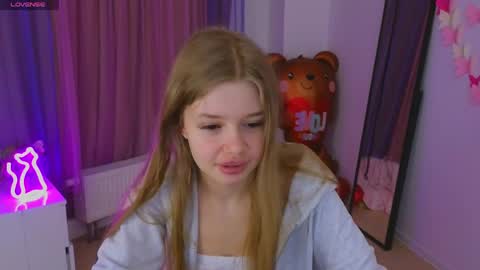 Rina online show from March 2026 09:04:02 PM