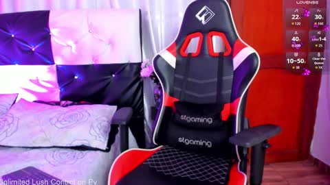 Snapshot of riley_black chatting on September 2025 04:40:01 PM Bela online show from September 2025 04:40:01 PM