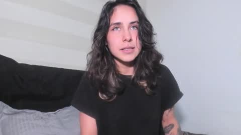 Riley online show from October 2025 06:32:02 AM