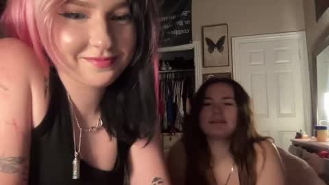 rileycooperrr online show from May 2026 05:16:02 AM