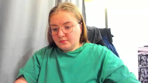 rina16 online show from October 2025 09:38:01 PM