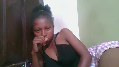 Snapshot of rinah654271 chatting on February 2026 06:52:02 AM rinah654271 online show from February 2026 06:52:02 AM